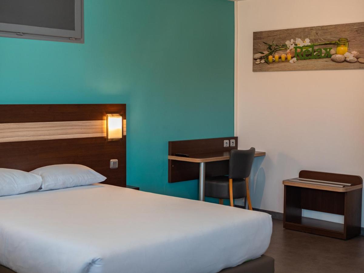 Hotel Restaurant Les Jardins D'Épône Εξωτερικό φωτογραφία
