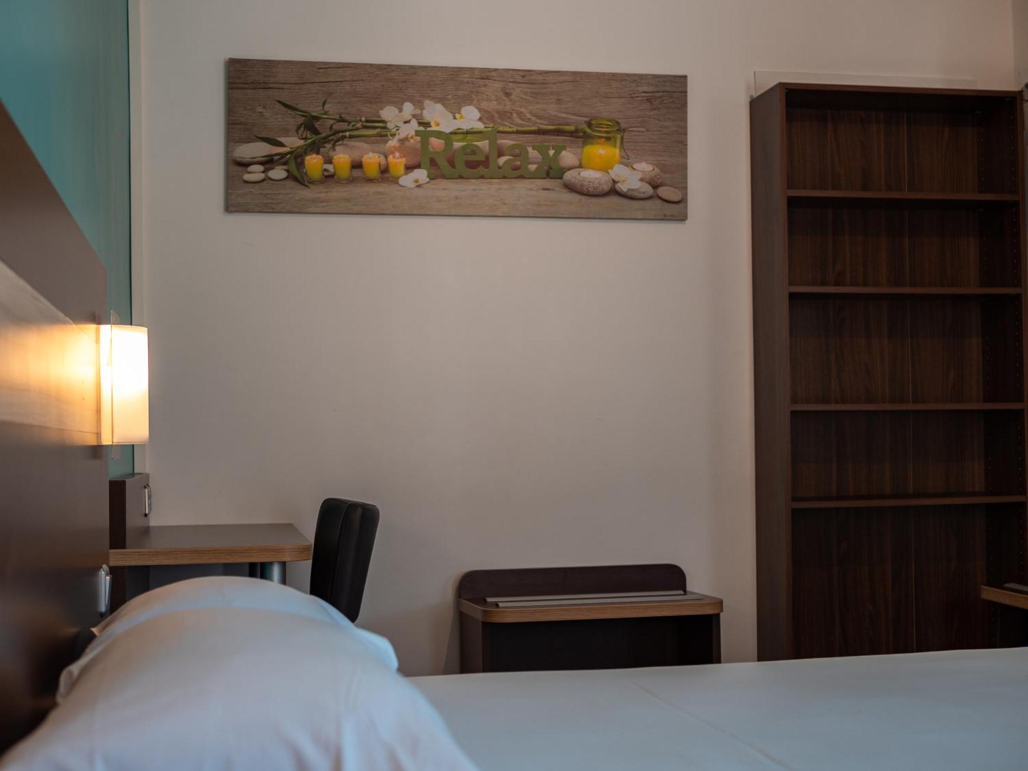 Hotel Restaurant Les Jardins D'Épône Δωμάτιο φωτογραφία